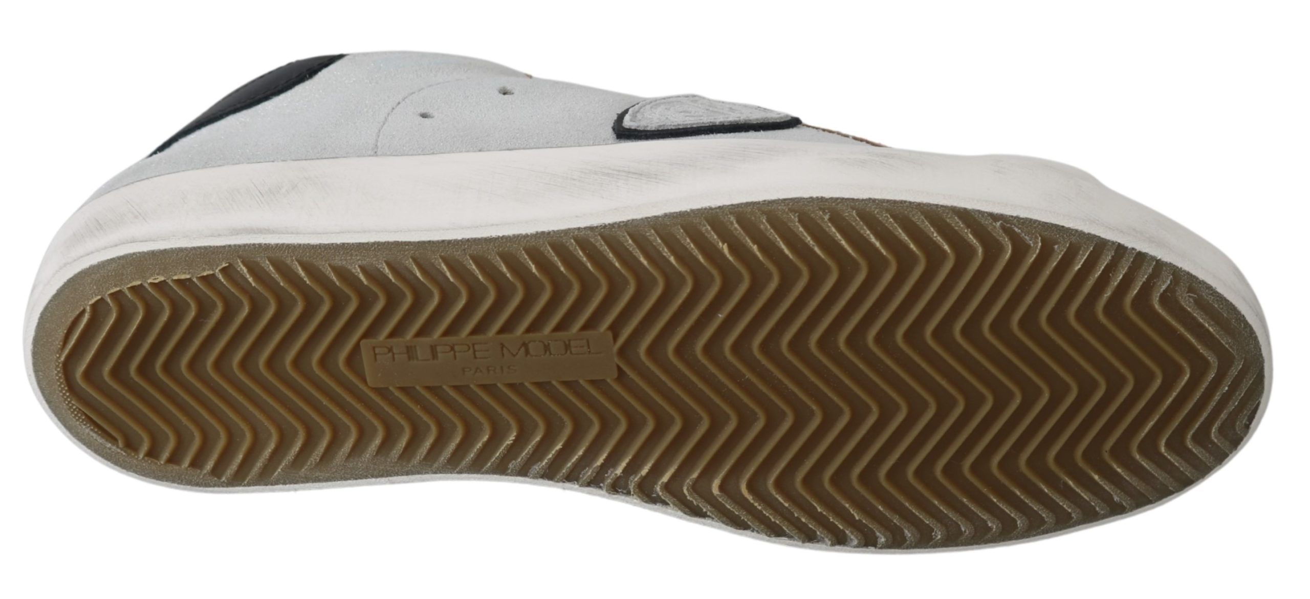 1426081.jpg Chic Gray Casual Sneakers for a Trendy Step - Image 6