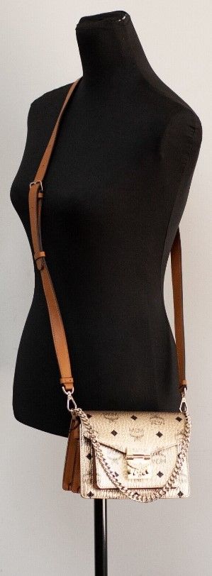 1572852.jpg Signature Berlin Gold Diamond Logo Leather Mini Flap Lock Crossbody Handbag - Image 2