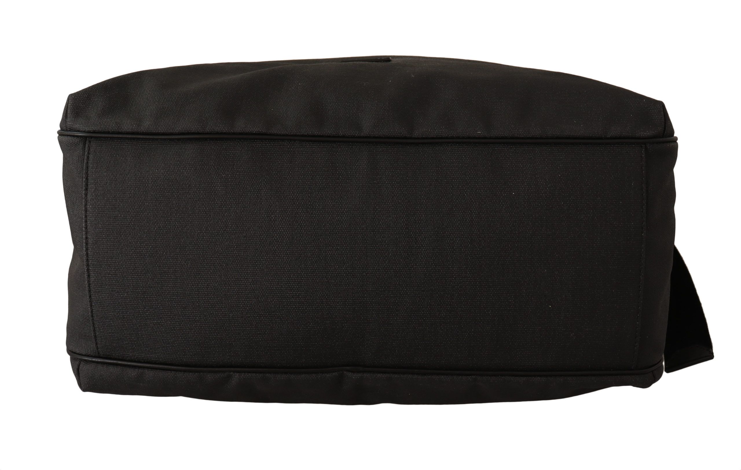 1585642.jpg Elegant Men's Denim & Leather Messenger Bag - Image 4