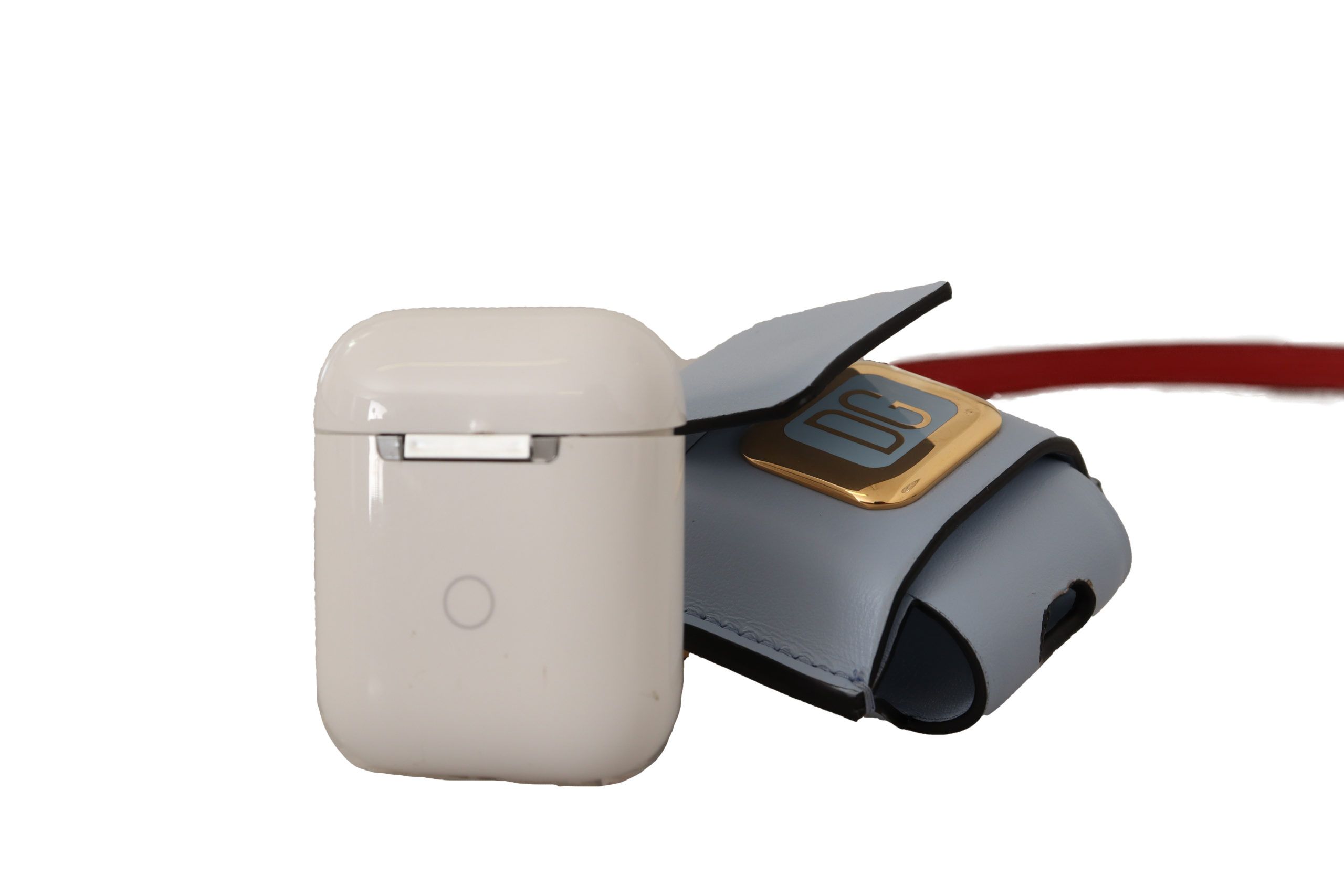 1621982.jpg Elegant Dual-Tone Leather Airpods Case - Image 5