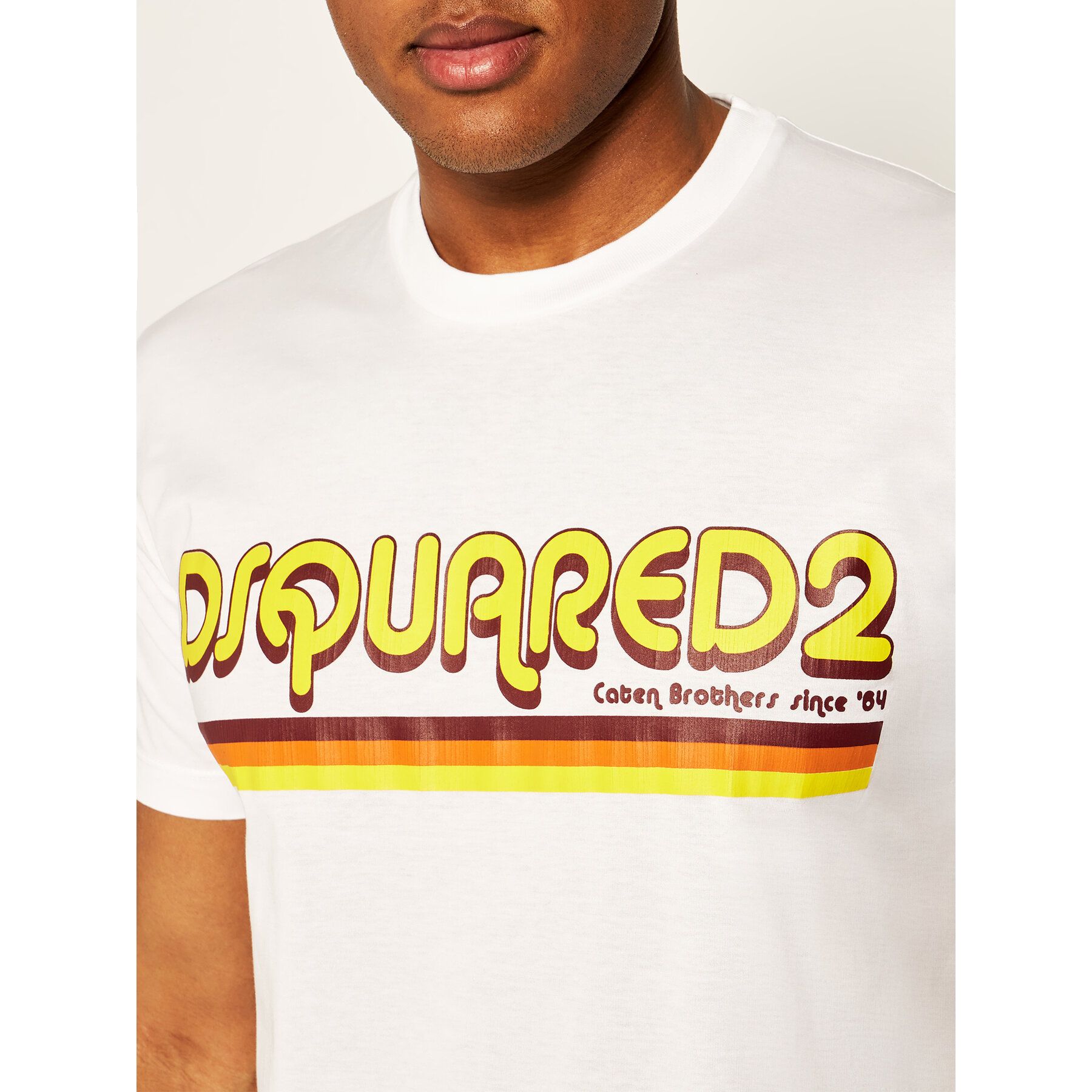 1881546.jpg Elevated Casual Chic Short-Sleeved Printed Tee - Image 3