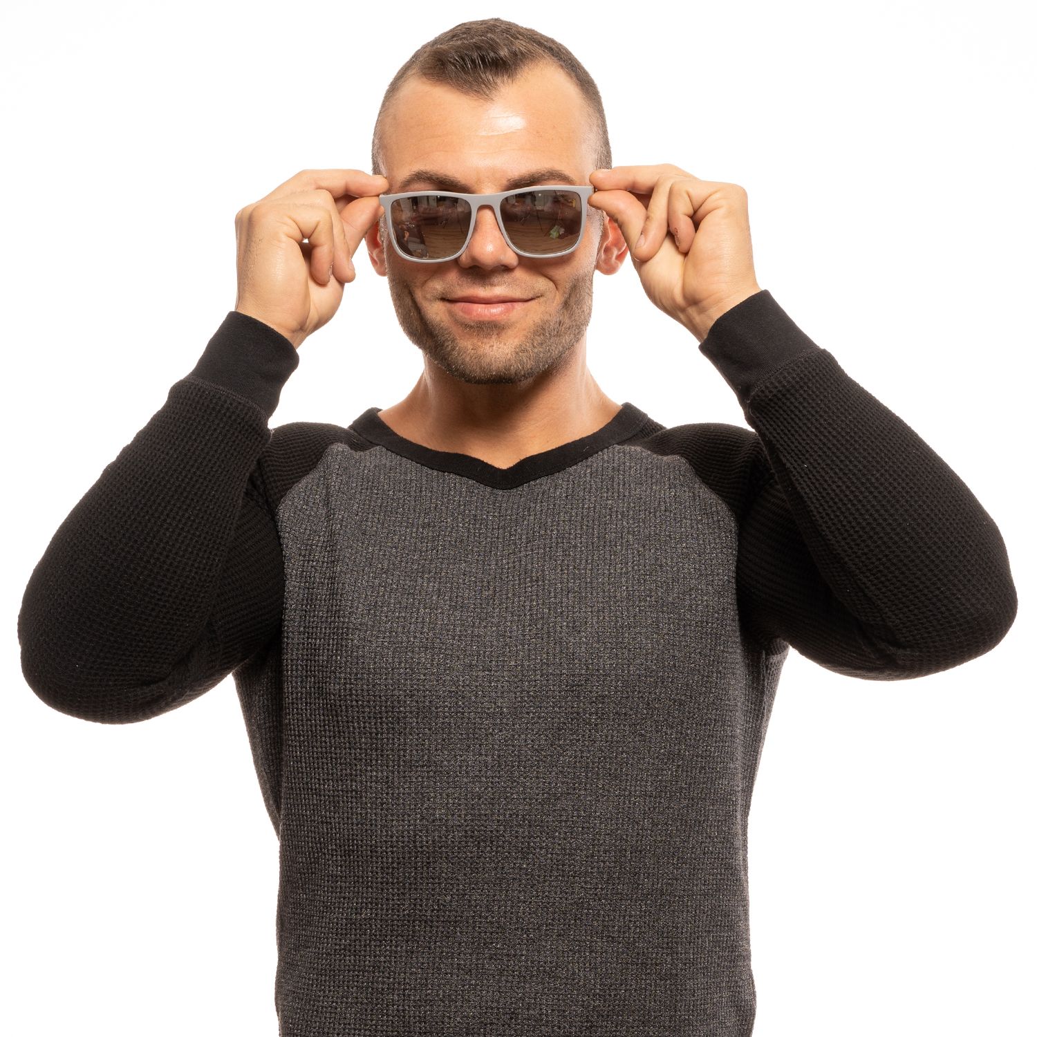 190605127841_03-d23e4c47-64b.jpg Gray Men Sunglasses - Image 4