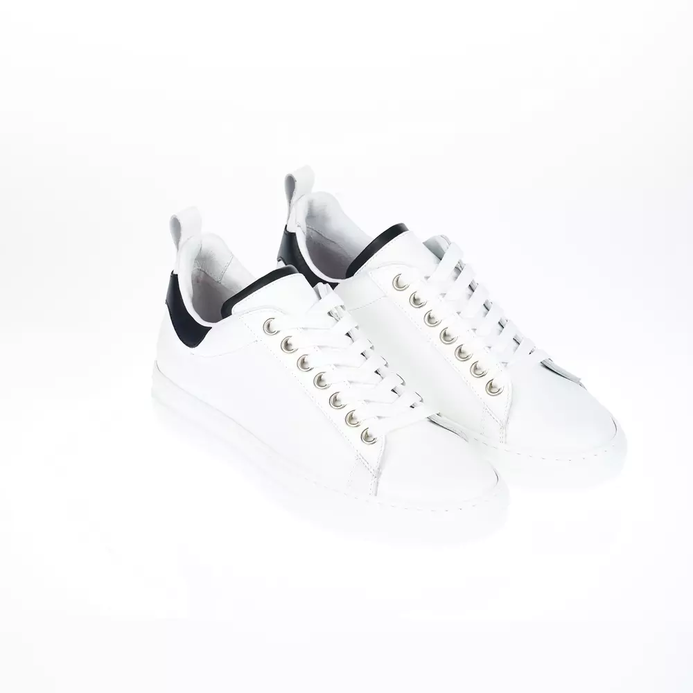 4119865.webp Elegant White Monocolor Leather Sneakers - Image 3