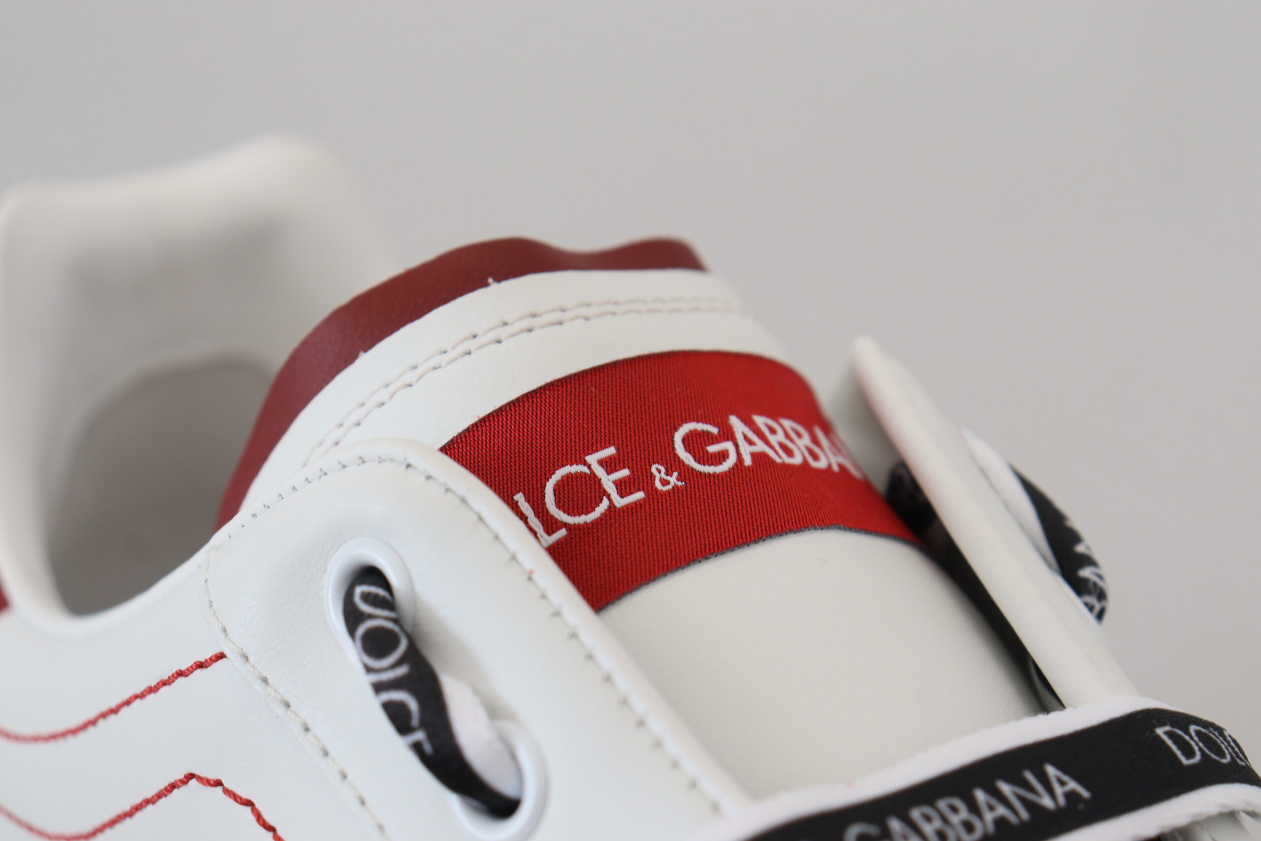 4200092.jpg Exclusive Red & White Love Motif Sneakers - Image 2