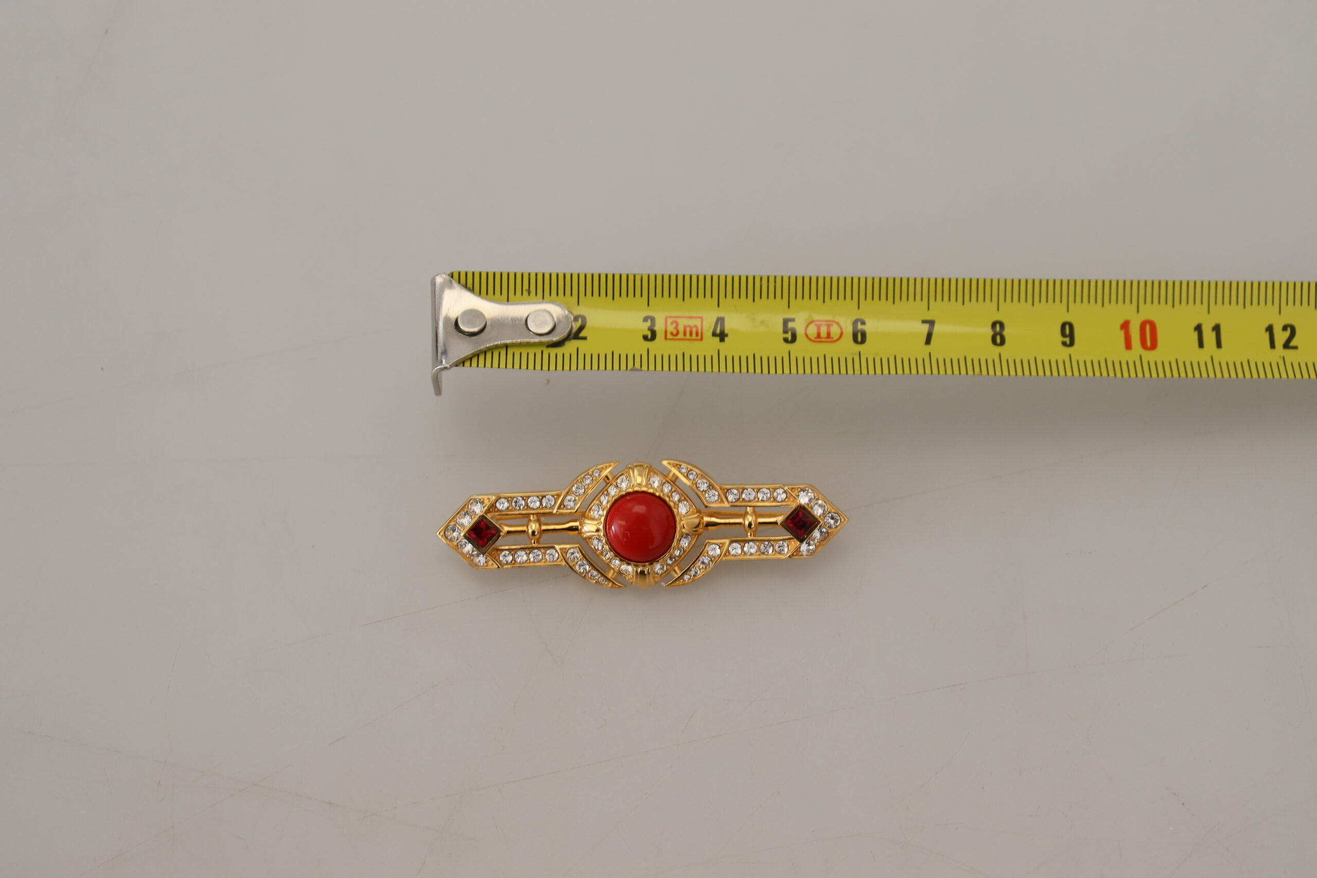 4216047.jpg Elegant Gold-Plated Brooch Pin - Image 2