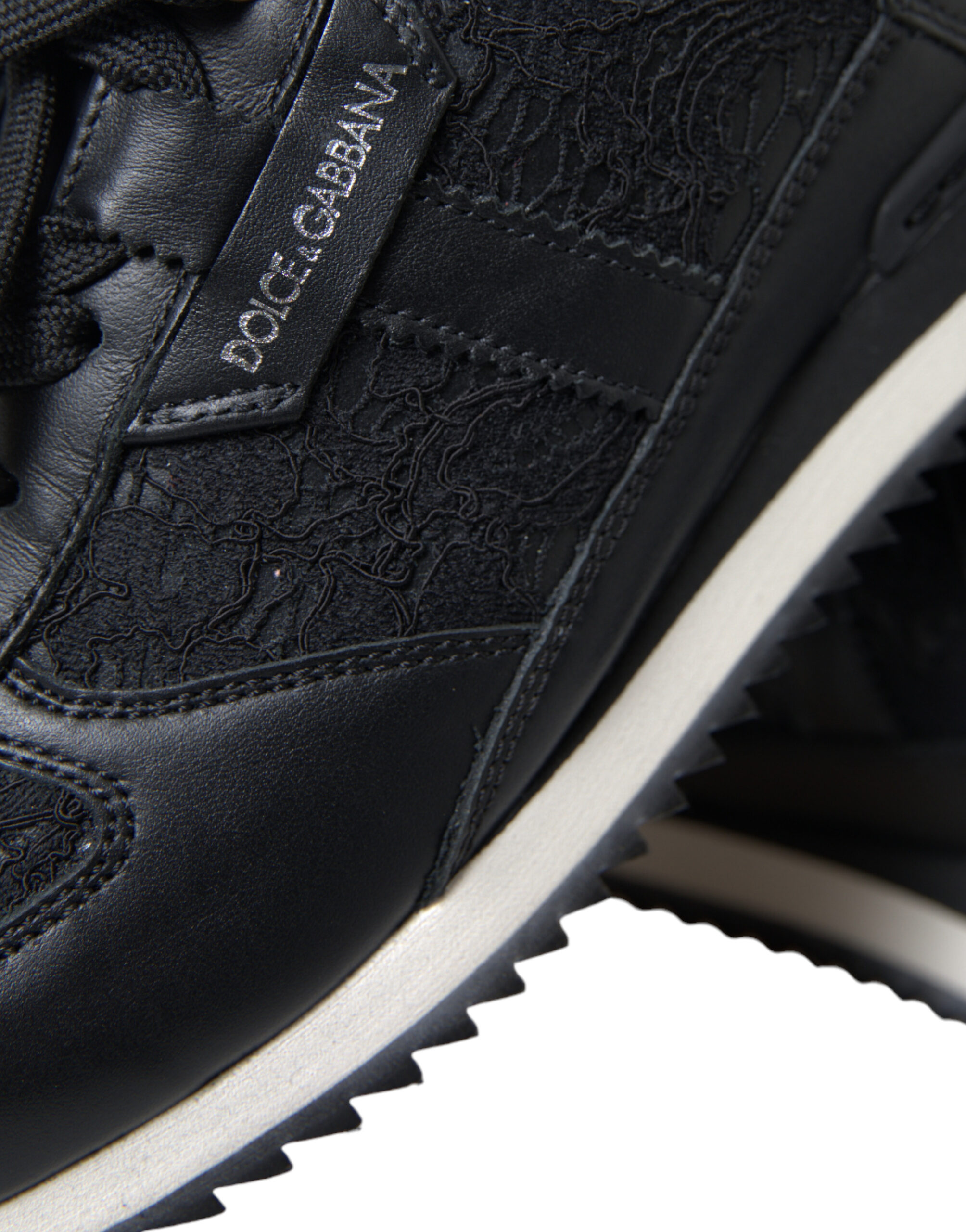 4328436.jpg Elegant Black Classic Sneakers - Image 2