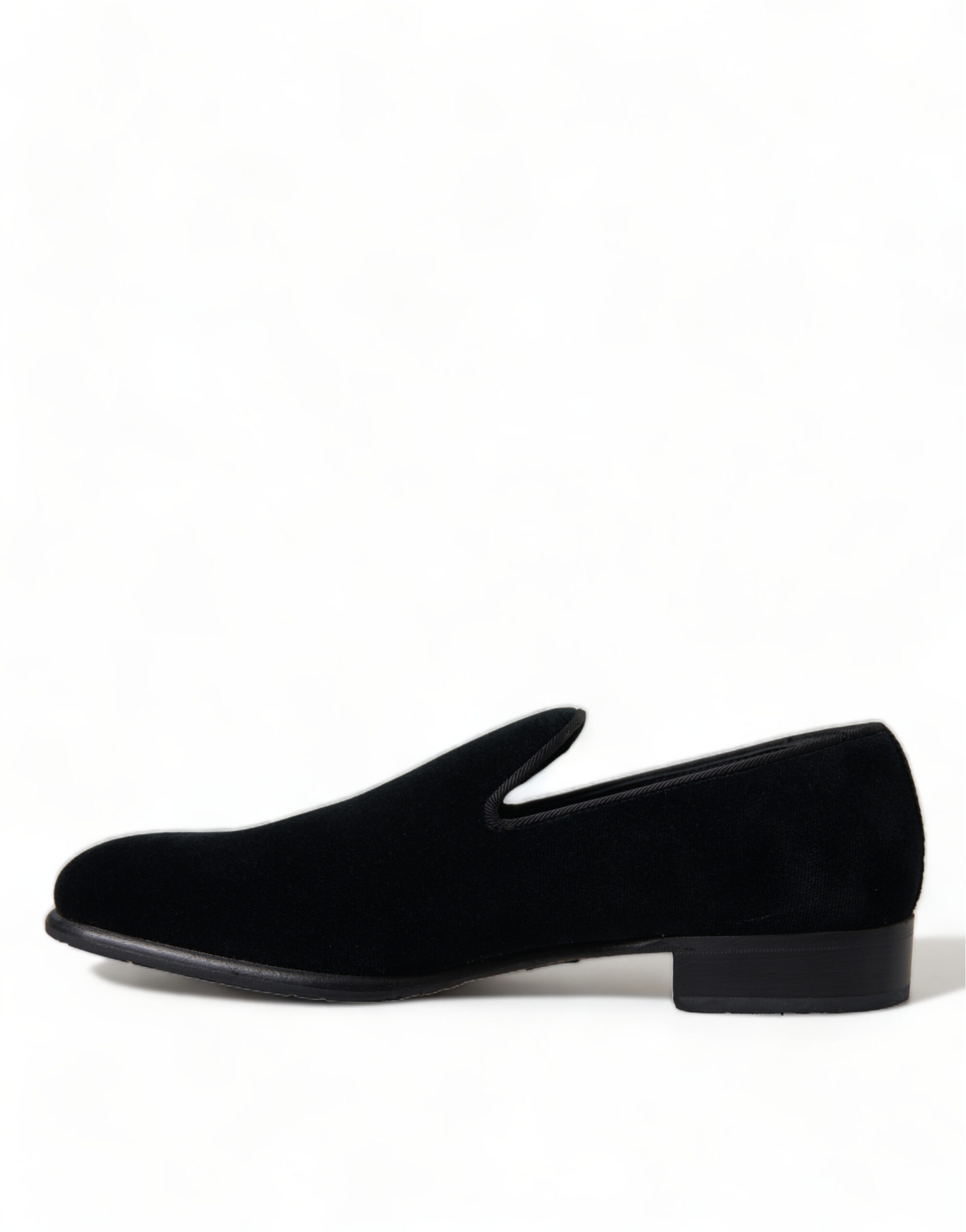 4328807.jpg Elegant Velvet Black Loafers for Men - Image 5