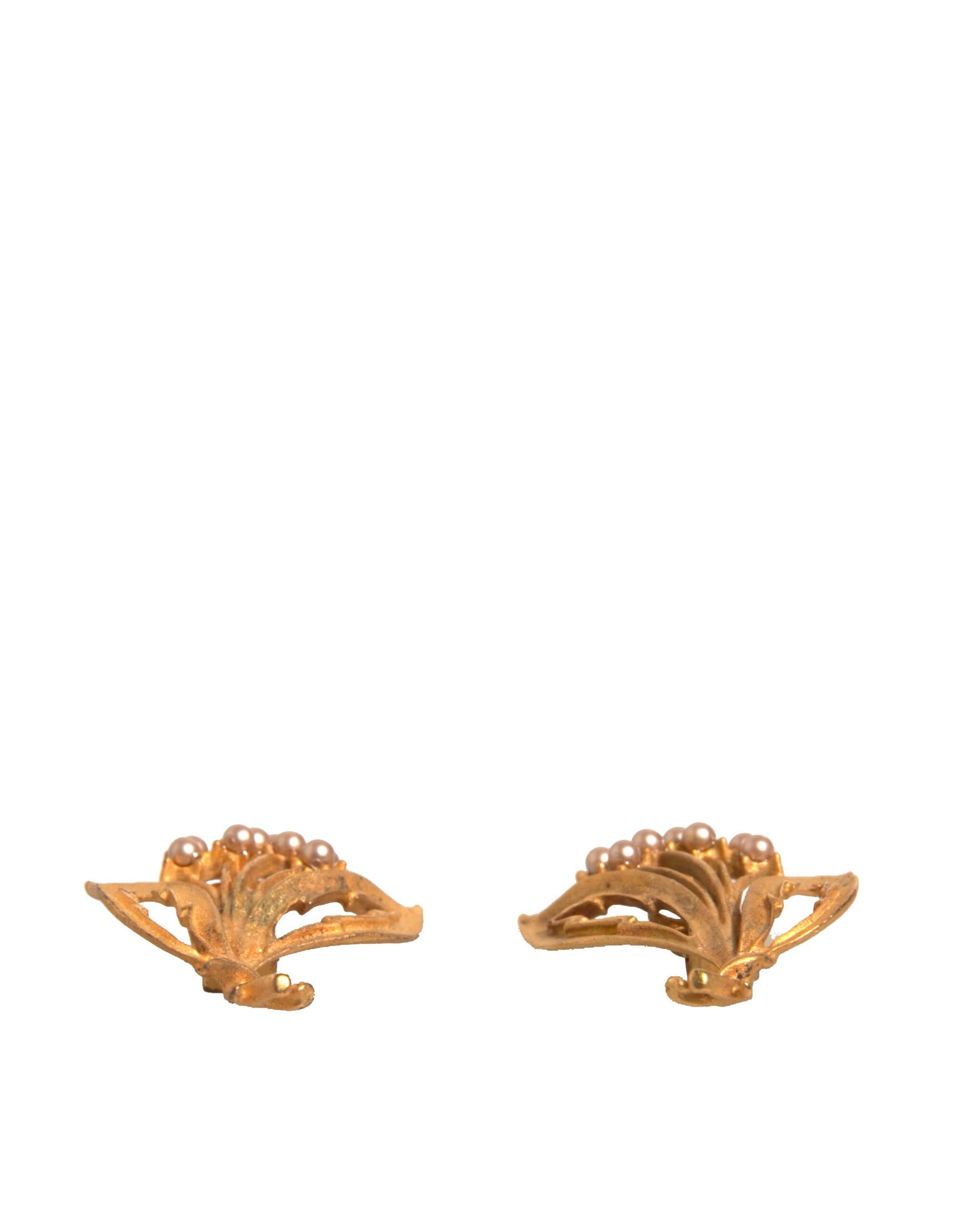 6193154.jpeg Gold Tone Brass Lily Of The Valley Pearl Clip On Earrings - Image 3